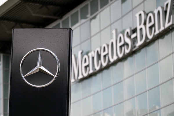 Mercedes-Benz faces US sales ban Mercedes-Benz faces US sales ban